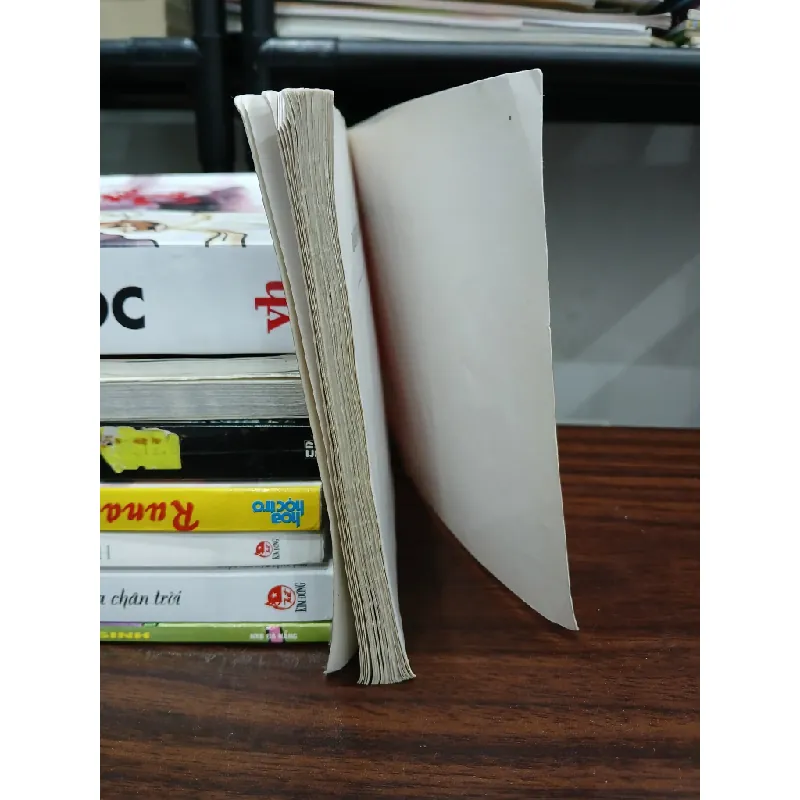 Truyện kể danh nhân lịch sử Việt Nam – Xuân Tùng 573364