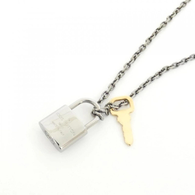 Dây chuyền khóa trái tim Louis Vuitton M01149 624544