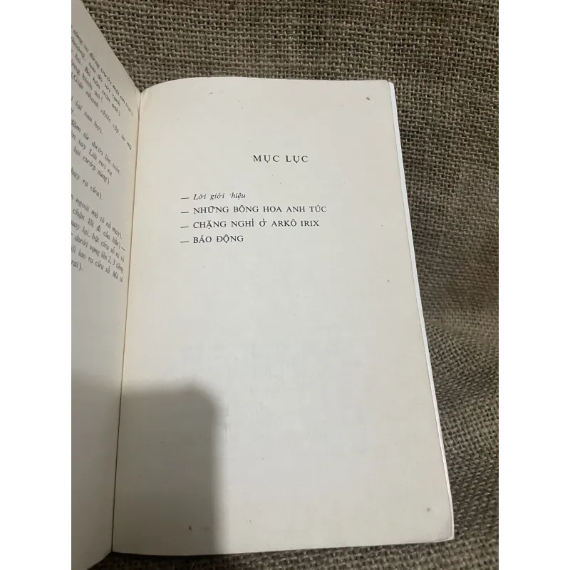 Những bông hoa anh túc - tập kịch Bungari - sân khấu- kịch  762292