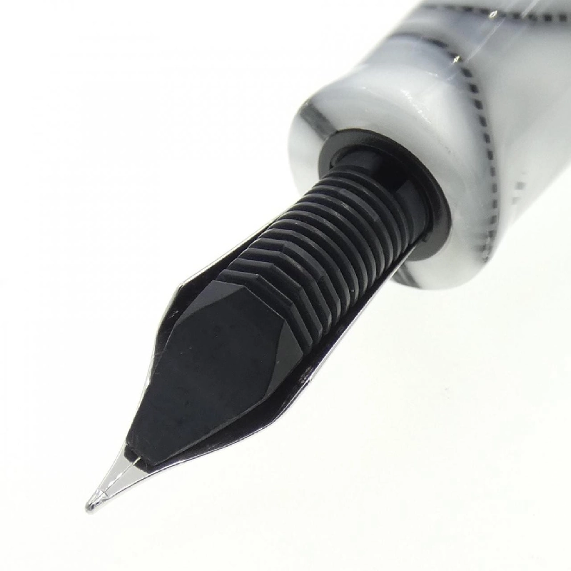 Bút máy Delta Dolce Vita Arctic Swirl Piston Filling - Hàng hiệu Authentic 880515