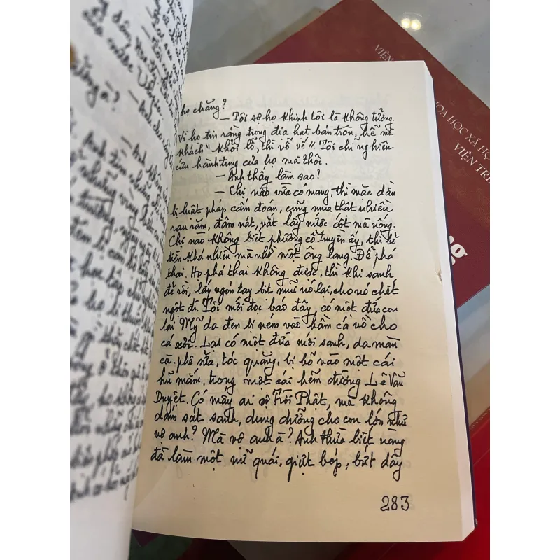 NGƯỜI MỸ ƯU TƯ  - HỒ HỮU TƯỜNG  1027445