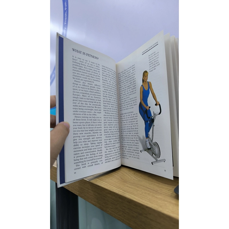 YOUR PERSONAL TRAINER (Hardcover) - ANN GOODSELL (Foreword by Sally Gunnel) 465749
