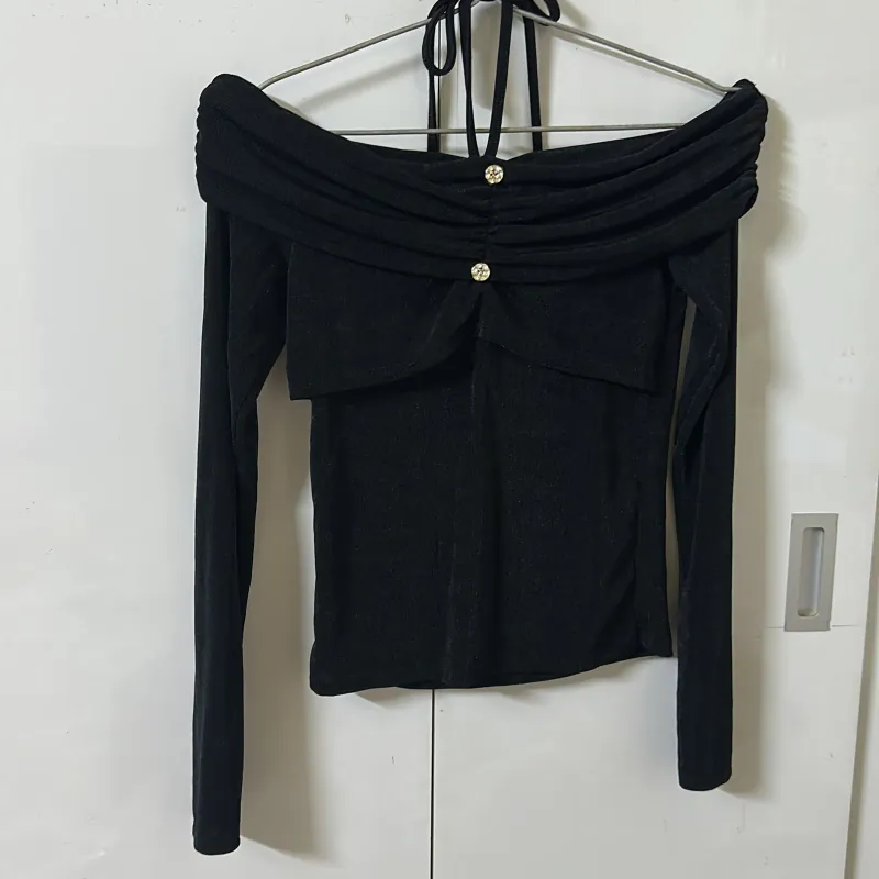 Áo trễ vai buộc dây cổ  970998