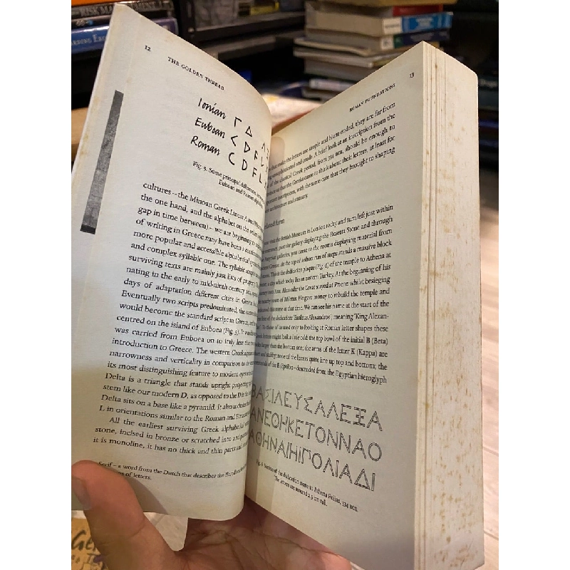 The Golden Thread: The story of writing - Ewan Clayton 1026344