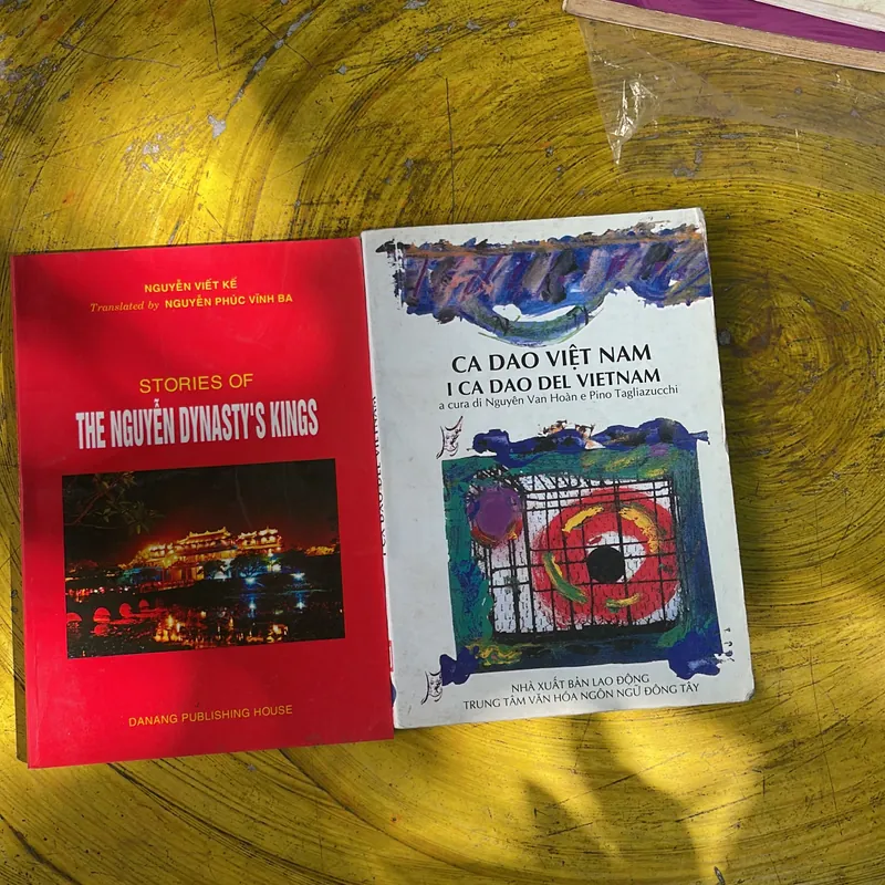 COMBO STORIES OF THE NGUYỄN DYNASTY’S KINGS & CA DAO  VIỆT NAM - I CA DAO DEL VIETNAM 735790