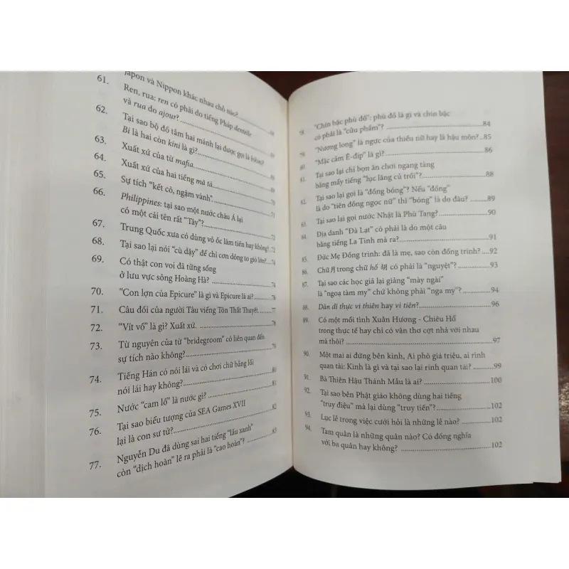 BỘ 4 TẬP CHUYỆN ĐÔNG CHUYỆN TÂY - AN CHI 682082