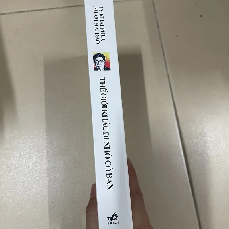 Thế giới khác đi nhờ có bạn - Lý Khai Phục  (c43) 720227