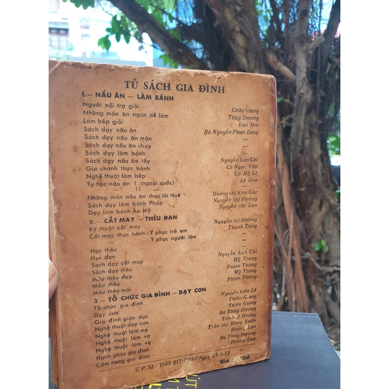 Sách xưa Nuôi Dưỡng Trẻ Con (NXB Khai Trí, 1972) 477817