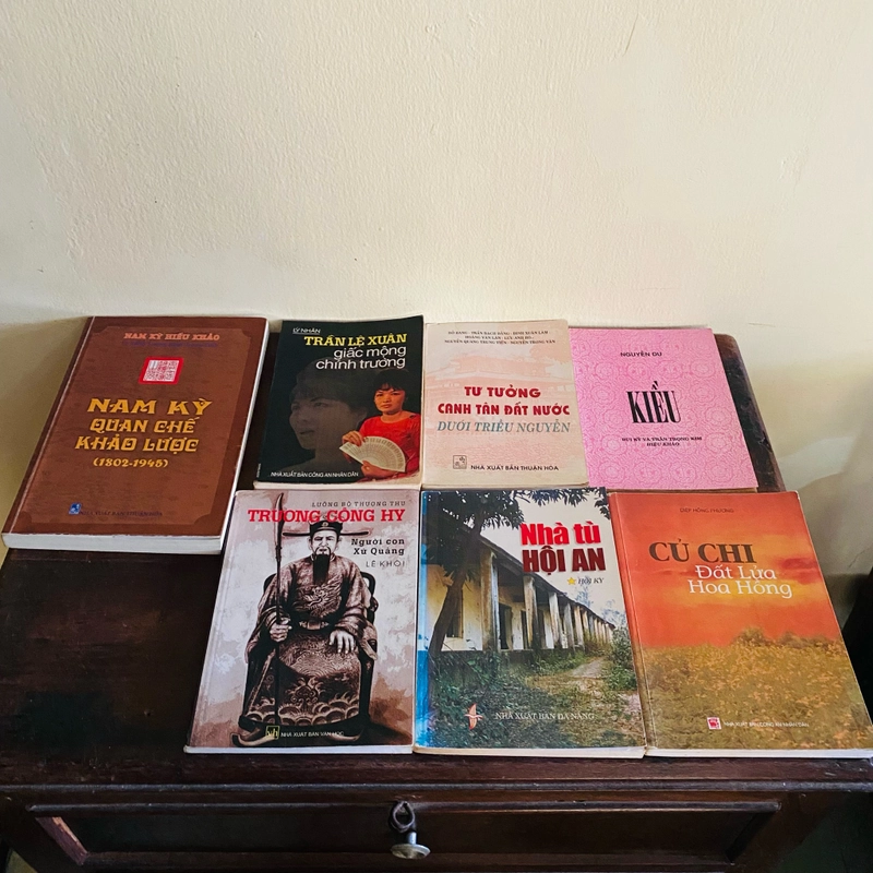 Combo 7 cuốn: Quan chế, Triều Nguyễn, Trần Lệ Xuân, Củ Chi, Kiều, Hội An...(có tách lẻ)  310956