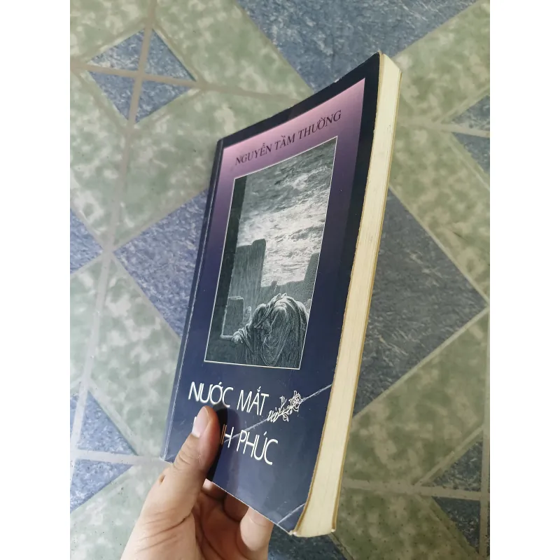 Nước mắt và hạnh phúc - Nguyễn Tầm Thường 793164