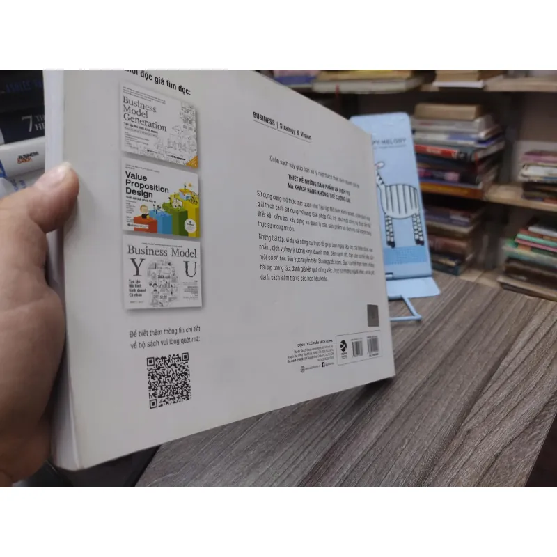 Sách: Thiết kế Giải pháp Giá trị - Alex Osterwwalder, Yvespigneur, Greg Bernarda (A2) 589243