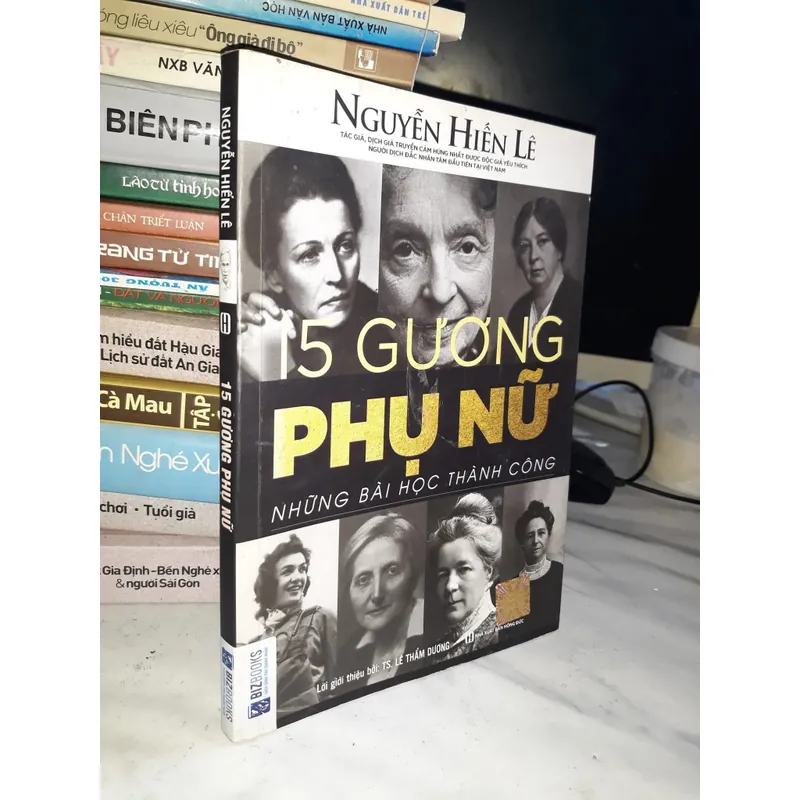 15 gương mặt phụ nữ 693103