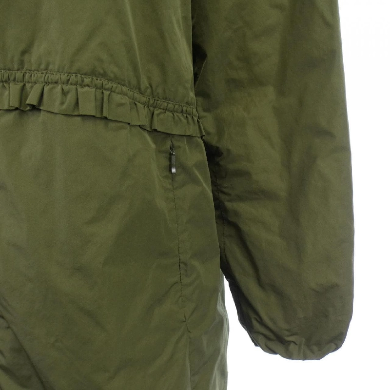 Áo khoác lông vũ MONCLER 639485