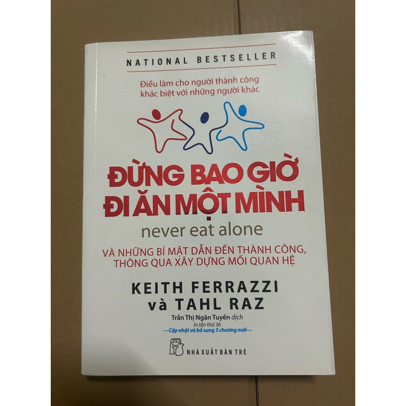 Đừng bao giờ đi ăn một mình 494821