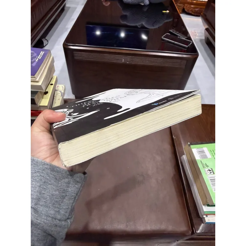 Thiên Tài Bên Trái, Kẻ Điên Bên Phải – Cao Minh- K2 995079