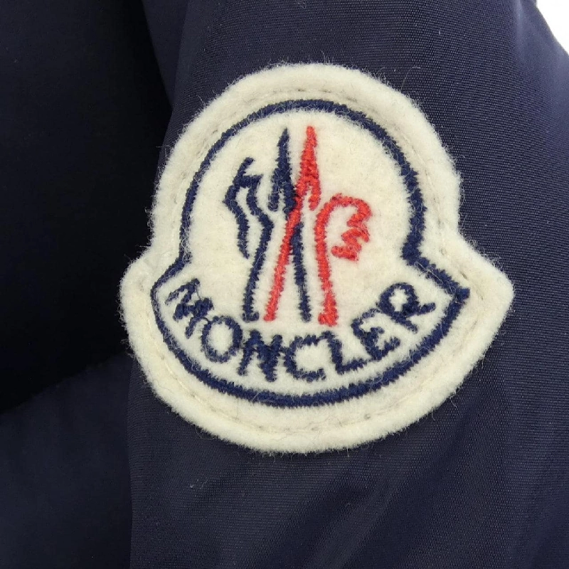 Áo khoác lông vũ MONCLER BETULA 632409