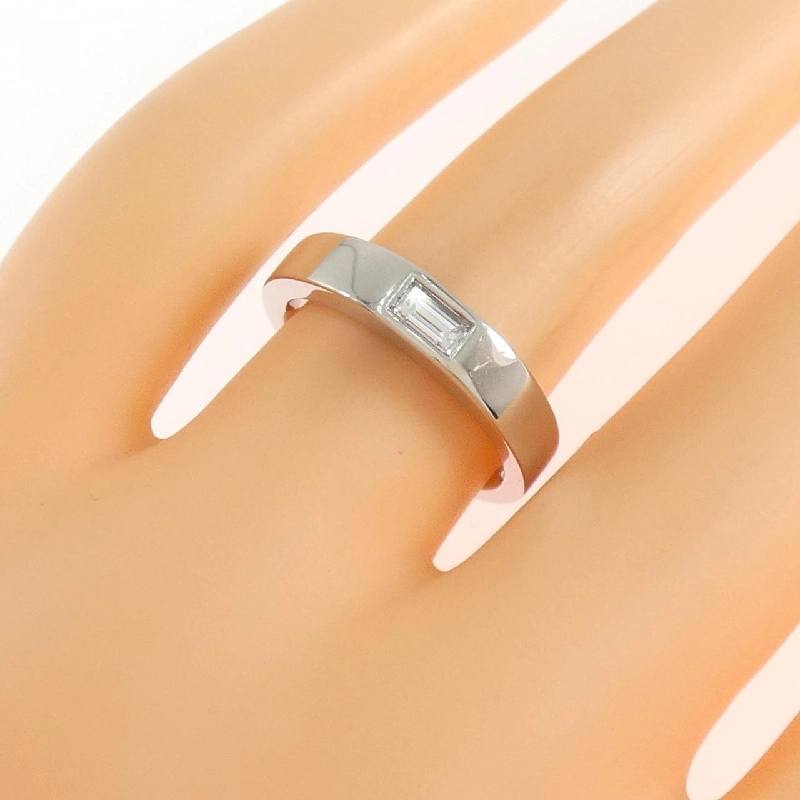 Nhẫn One Baguette Harry Winston - Hàng hiệu Authentic 836111