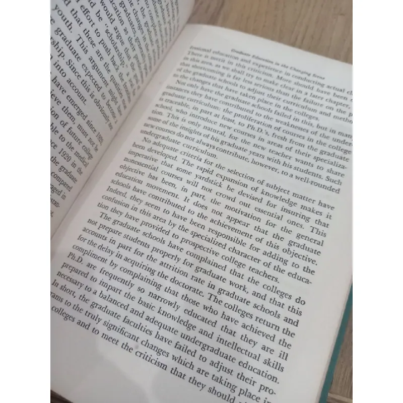 Graduate education: A critique and a program - Oliver C. Carmichael 569416
