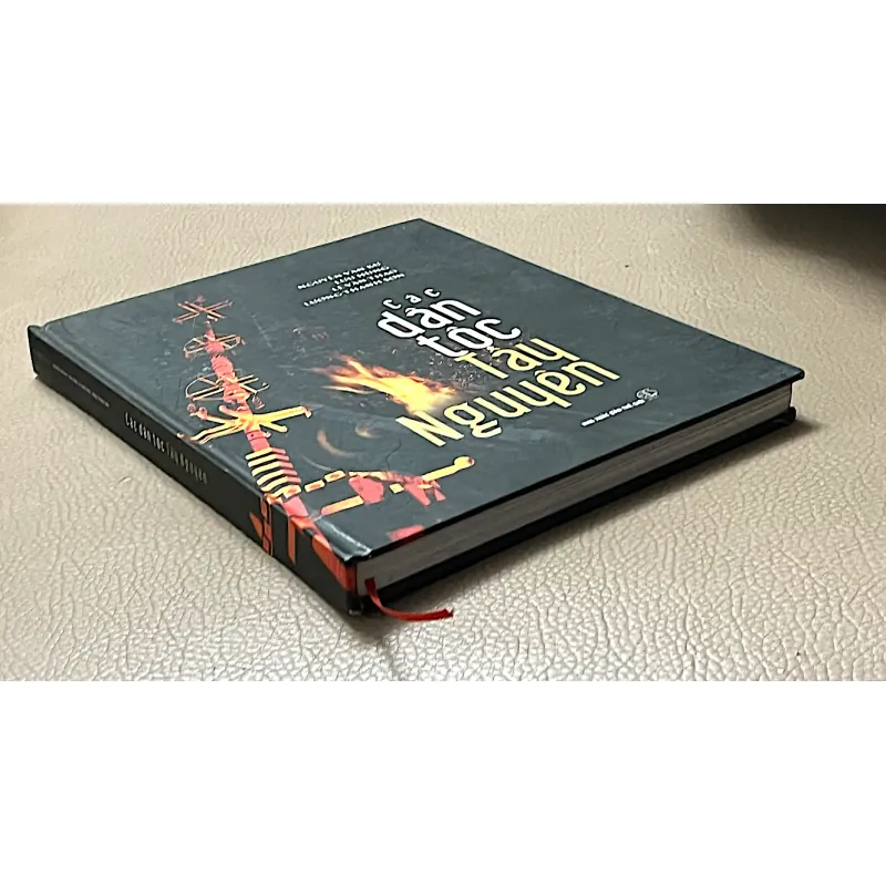 CÁC DÂN TỘC TÂY NGUYÊN - SÁCH ẢNH CHẤT LƯỢNG CAO 1029697