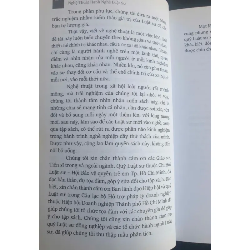 Nghệ Thuật Hành Nghề Luật Sư 736995