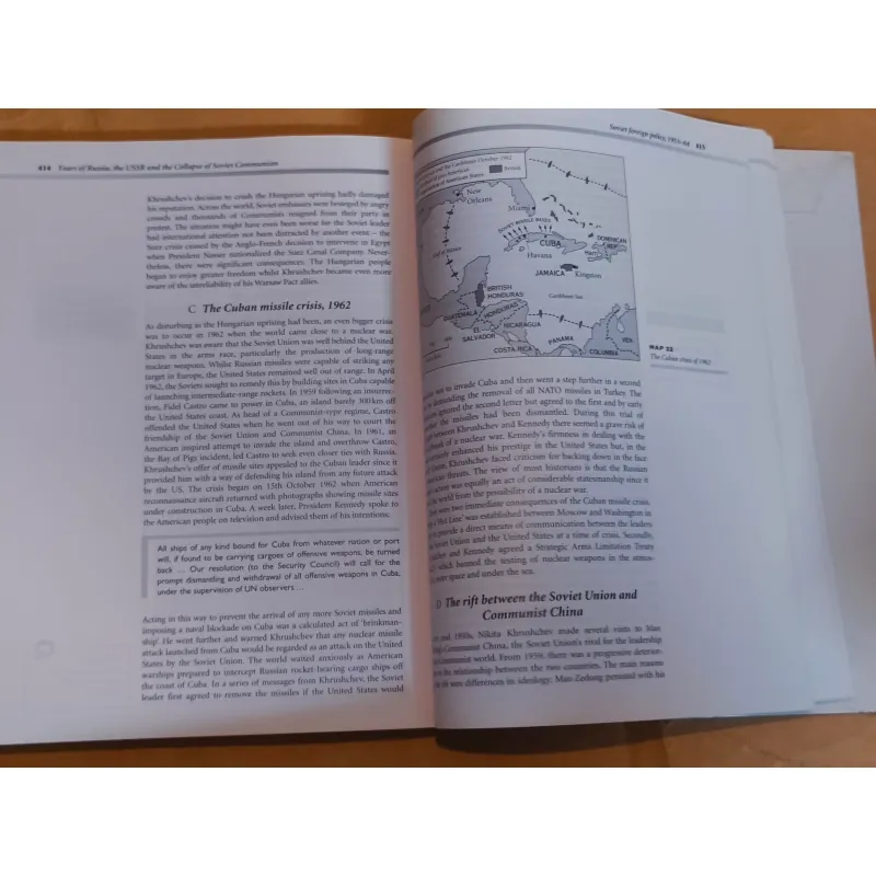 Years of Russia: The USSR and the Collapse of Soviet Communism 1027335