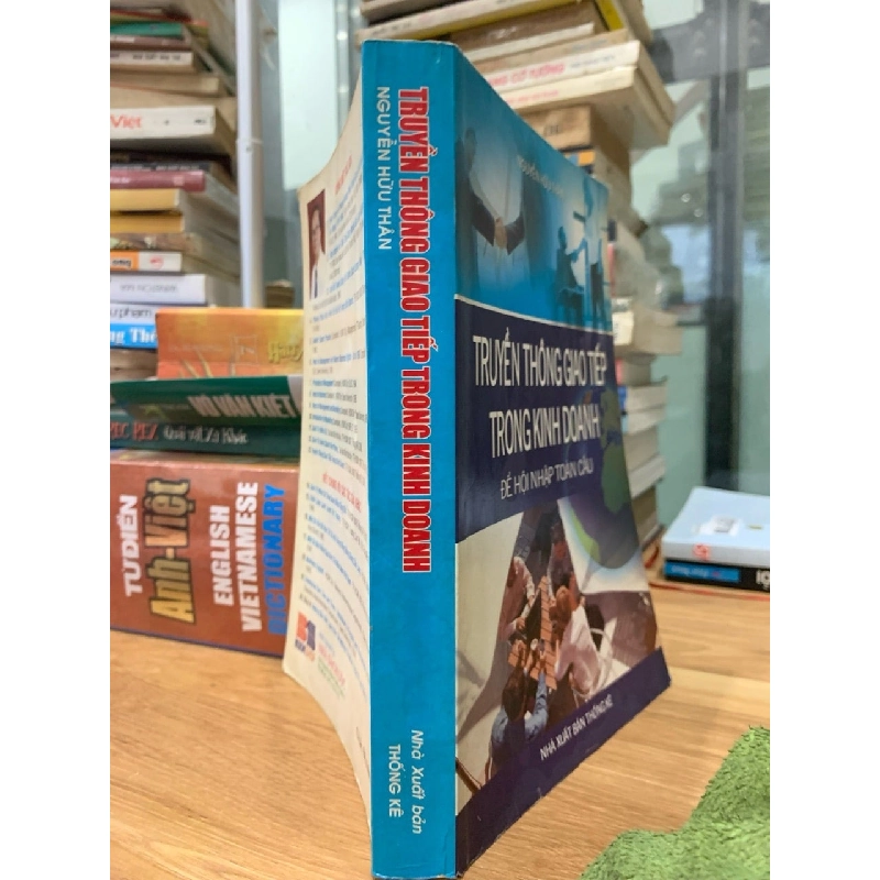 Truyền thông giao tiếp trong kinh doanh để hội nhập toàn cầu-NXB thống kê 751093