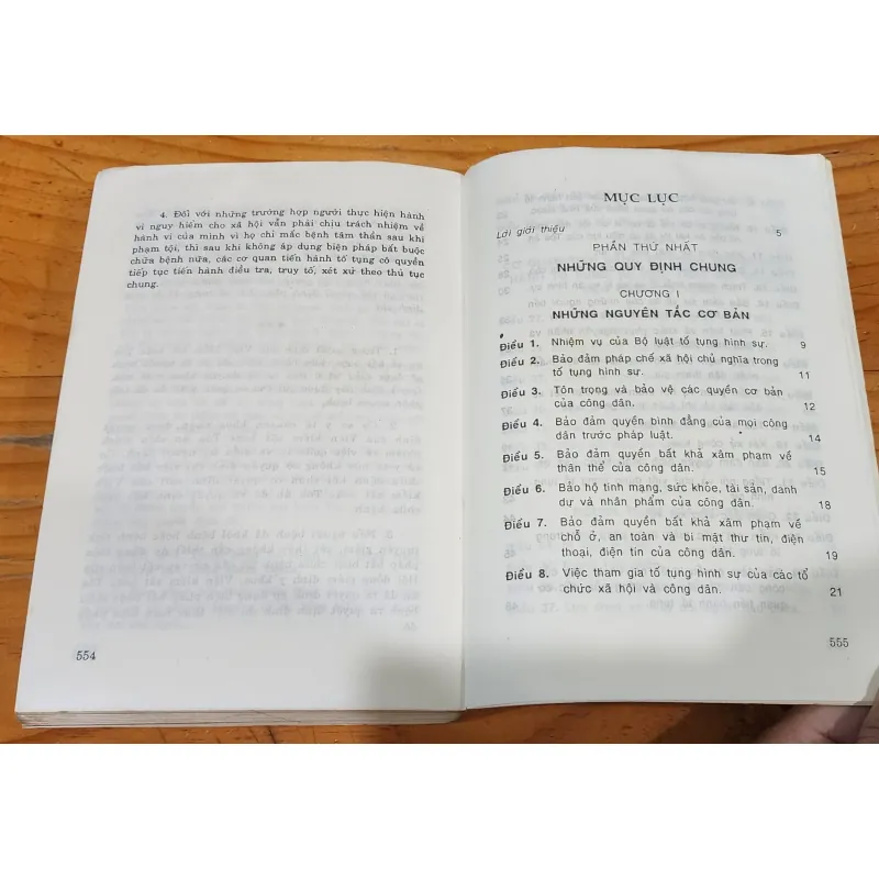 Bình luận khoa học: BỘ LUẬT TỐ TỤNG HÌNH SỰ (577 trang) 791936