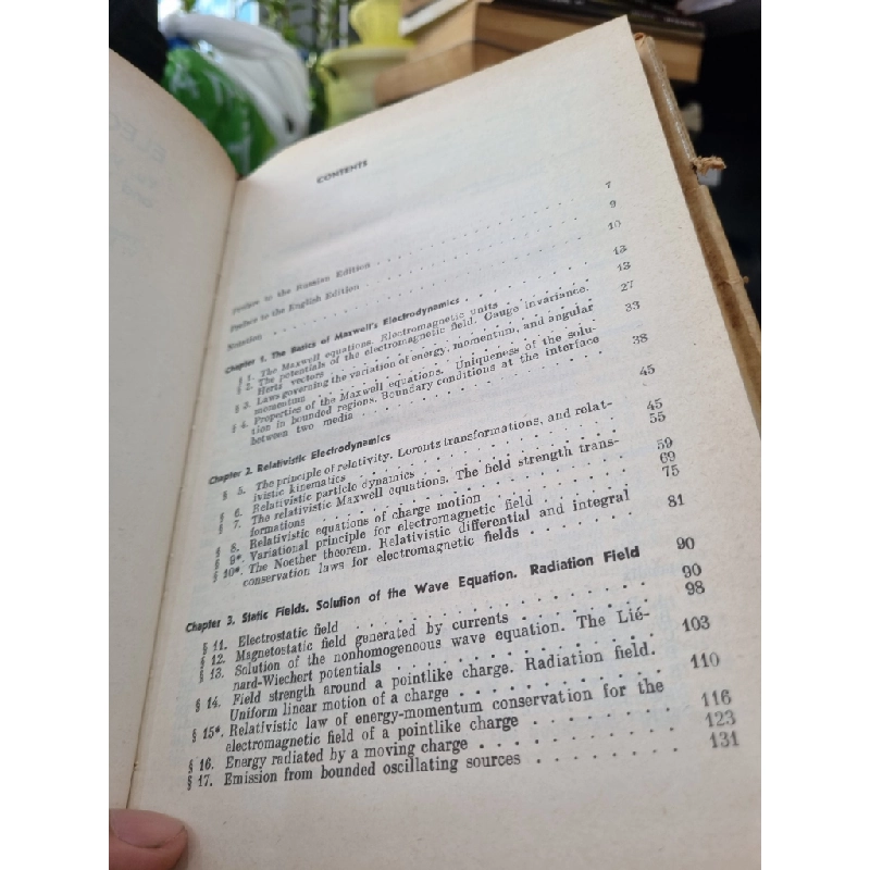 ELECTRODYNAMICS - Yu.V. Novozhilov & Yu.A. Yappa 138126
