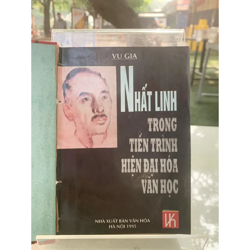 NHẤT LINH TRONG TIẾN TRÌNH HIỆN ĐẠI HOÁ VĂN HỌC - VU GIA 937122
