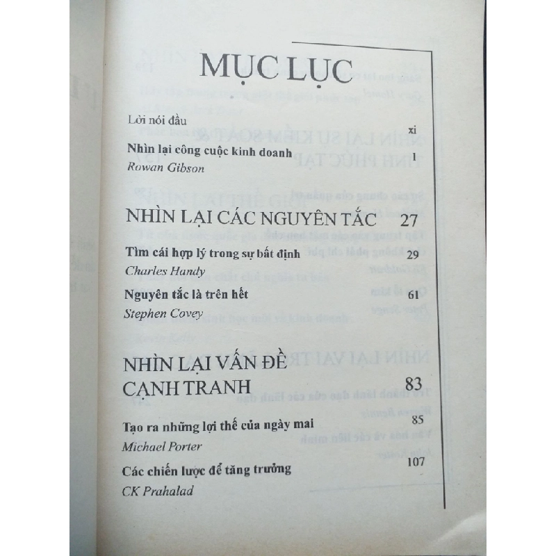 Tư duy lại tương lai mới 70% ố vàng ẩm 2002 HCM2207 Nhiều tác giả KỸ NĂNG 190691