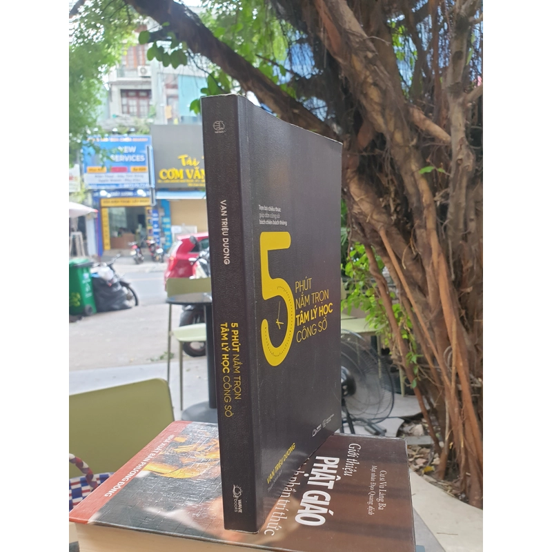Năm Phút Nắm Trọn Tâm lý Công Sở 477814