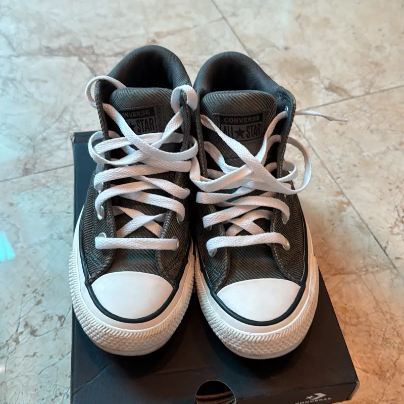 Giày CONVERSE ALL STAR CHÍNH HÃNG - sz 4,5 UK/ 37 EUR/ 23,5 cm 975756