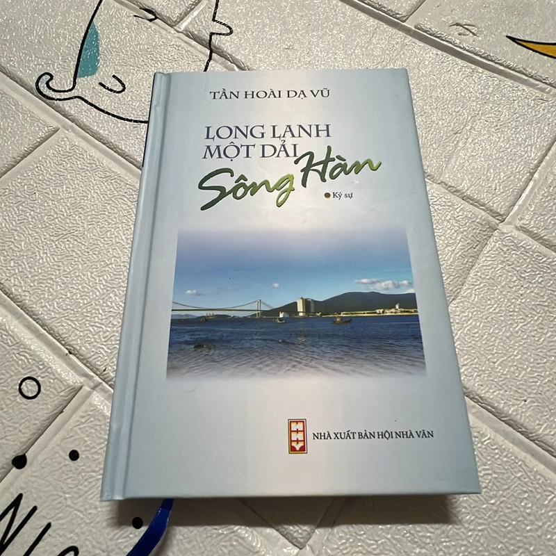 Long lanh một dãi sông hàn 378868