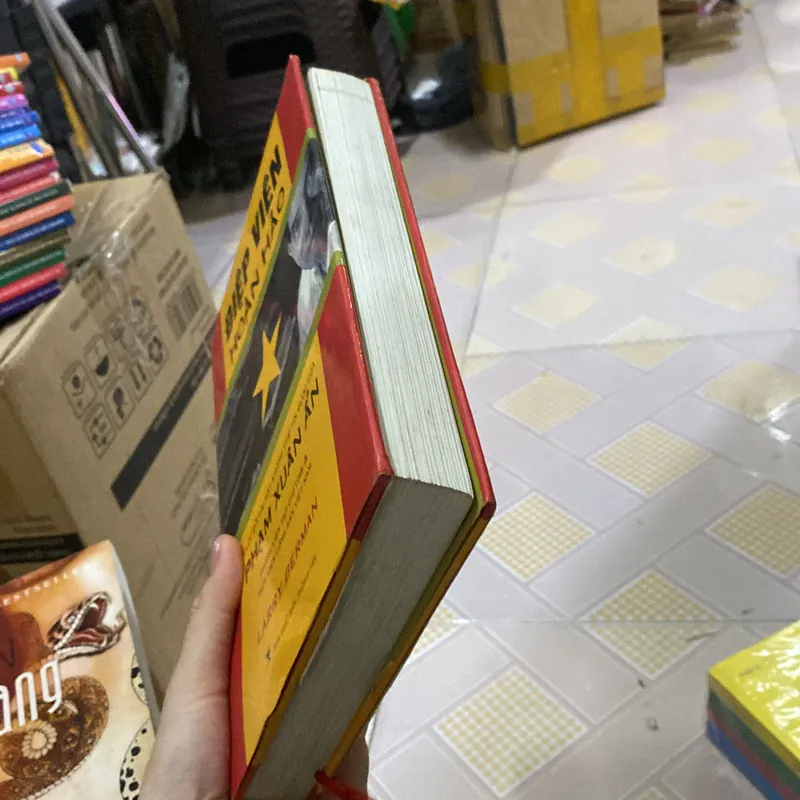 Điệp viên hoàn hảo Phạm Xuân Ẩn Bìa cứng  723362