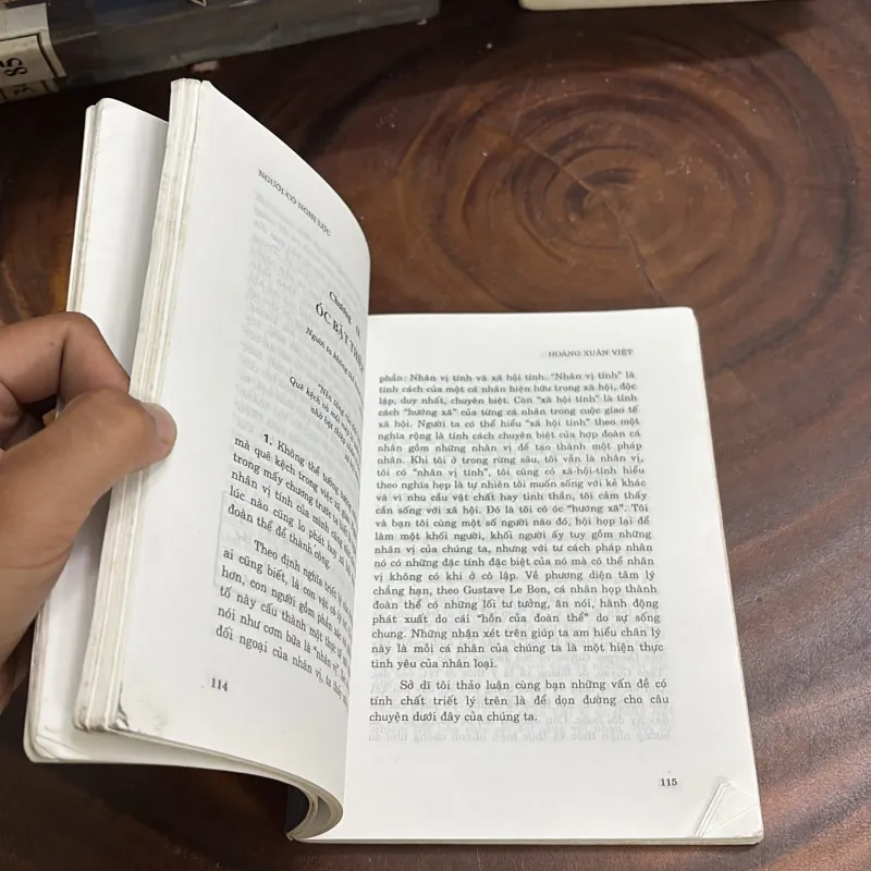 II Sách Kỹ Năng: Người Có Nghị Lực - Hoàng Xuân Việt - 2005 1039550
