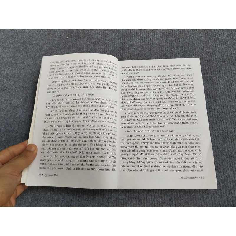 LÀNG VÀ PHỐ - HỒ BẤT KHUẤT 469841