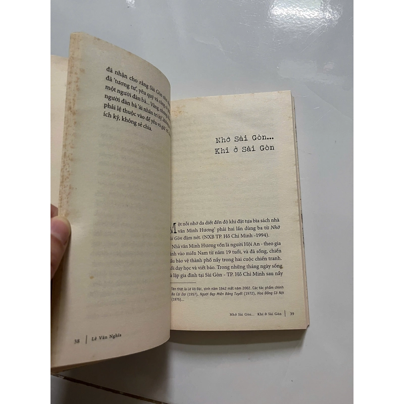 SÀI GÒN DÒNG SÔNG TUỔI THƠ: tạp bút 447485