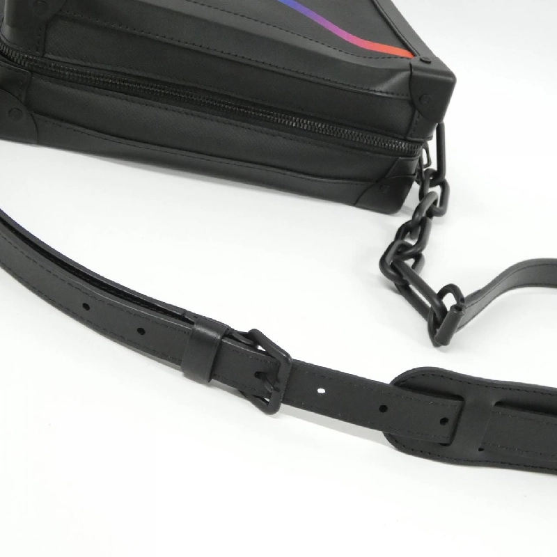 Túi đeo vai Louis Vuitton Taiga màu cầu vồng Soft Trunk M30341 - Hàng hiệu Chính hãng 801801