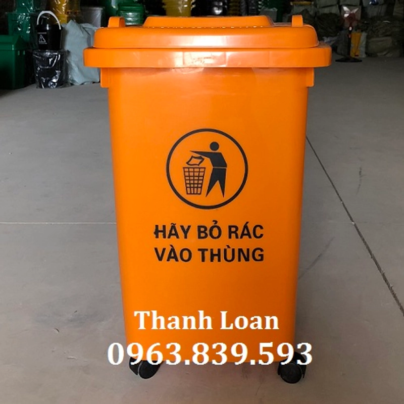 Thùng rác nhựa 60L nắp kín có bánh xe mới 100% 545154