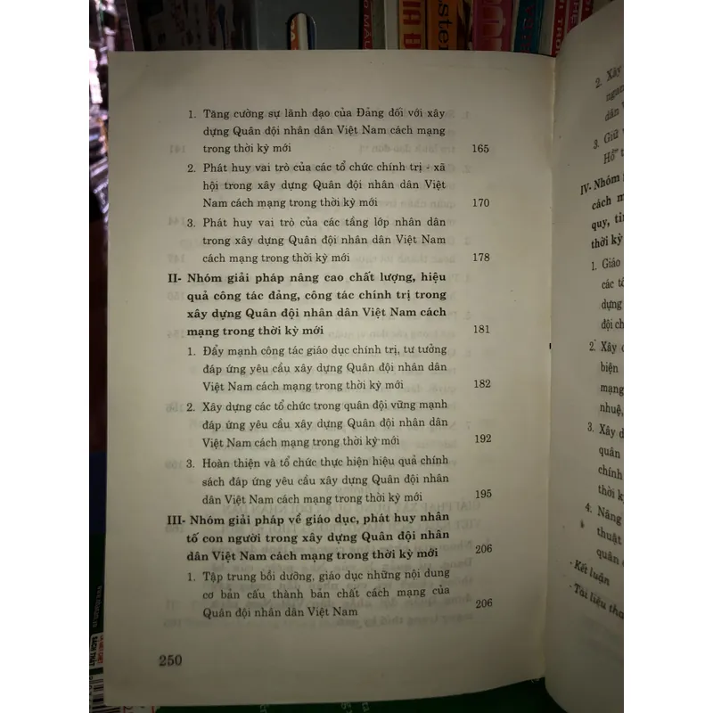 Xây dựng quân đội nhân dân Việt Nam cách mạng trong thời kỳ mới  595901