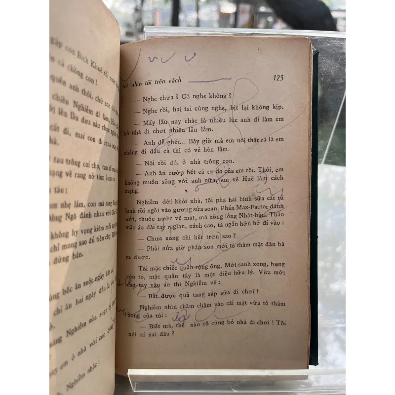 TÔI NHÌN TÔI TRÊN VÁCH - TUÝ HỒNG 760355