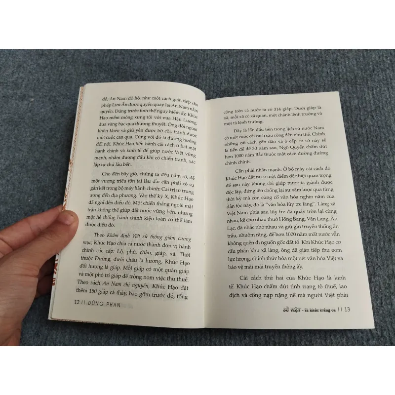 SỬ VIỆT 12 KHÚC TRÁNG CA 701881