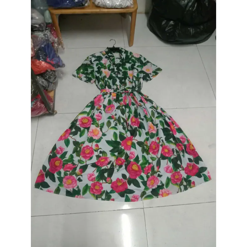 Đầm hoa văn 3D eo 85 559859