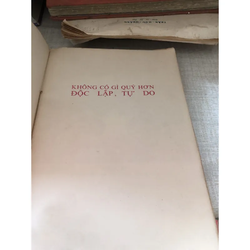 Việt Nam đất nước anh hùng  1001025