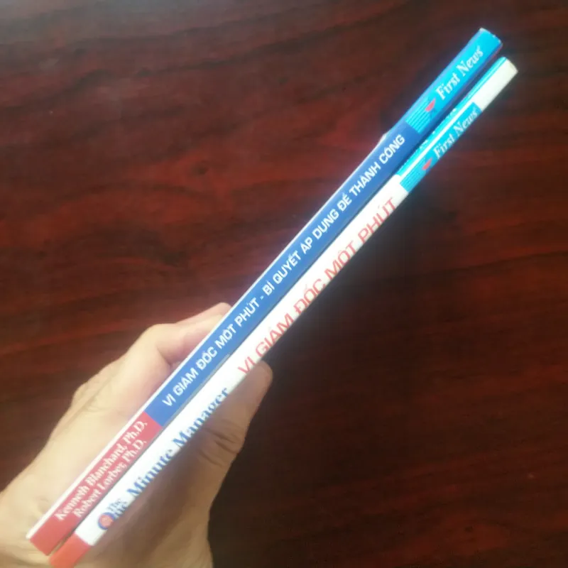 [Sách Quản Trị] The One Minute Manager - Combo Vị Giám Đốc Một Phút + Bí Quyết Áp Dụng 1022240