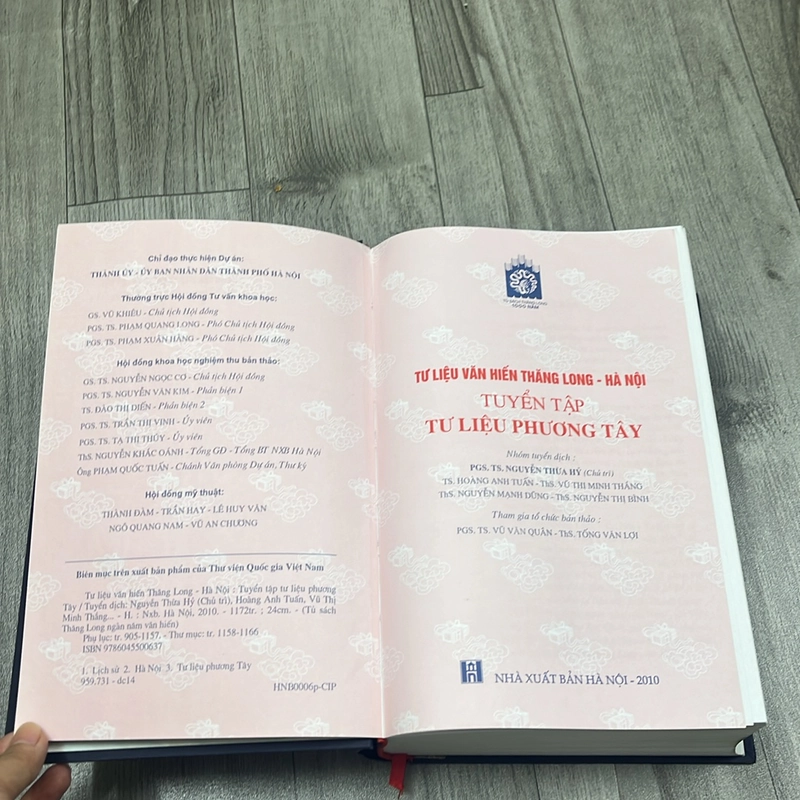 Tư liệu văn hiến thăng long hà nội- tuyển tập tư liệu phương tây. 8a2 531800