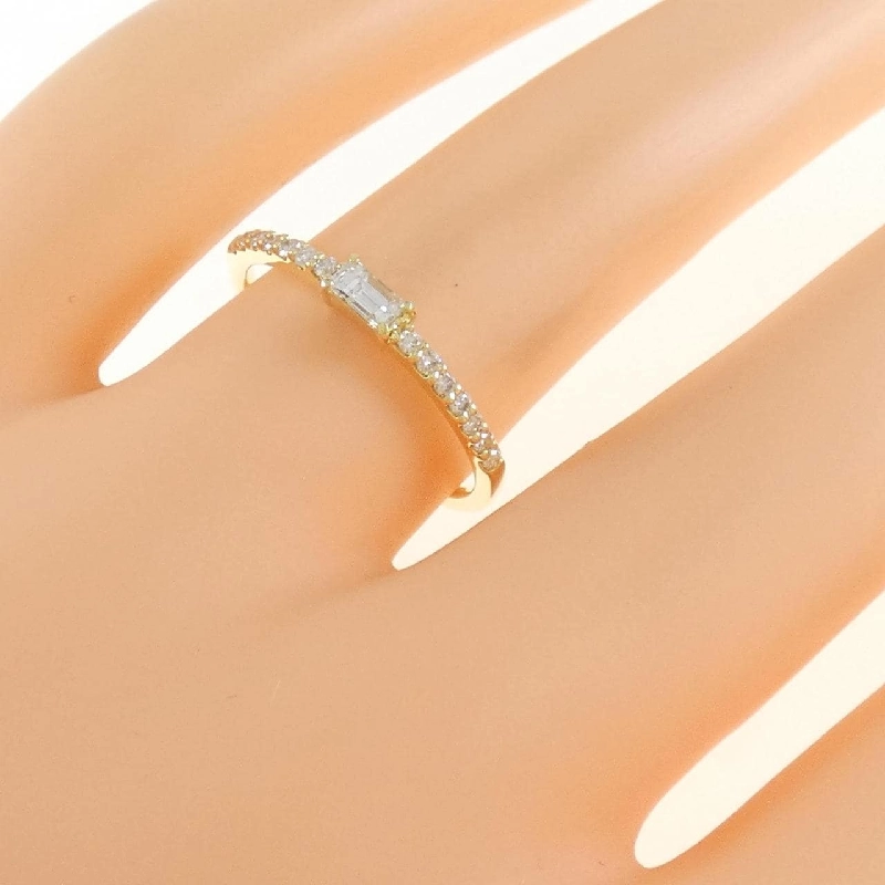 【Sản phẩm mới】Nhẫn kim cương K18YG 0.11CT 672225