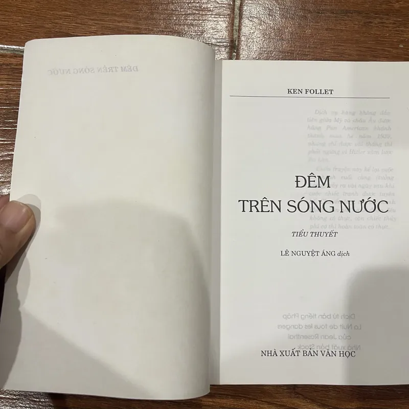 Đêm trên sóng nước - Ken Follet (k3) 607515