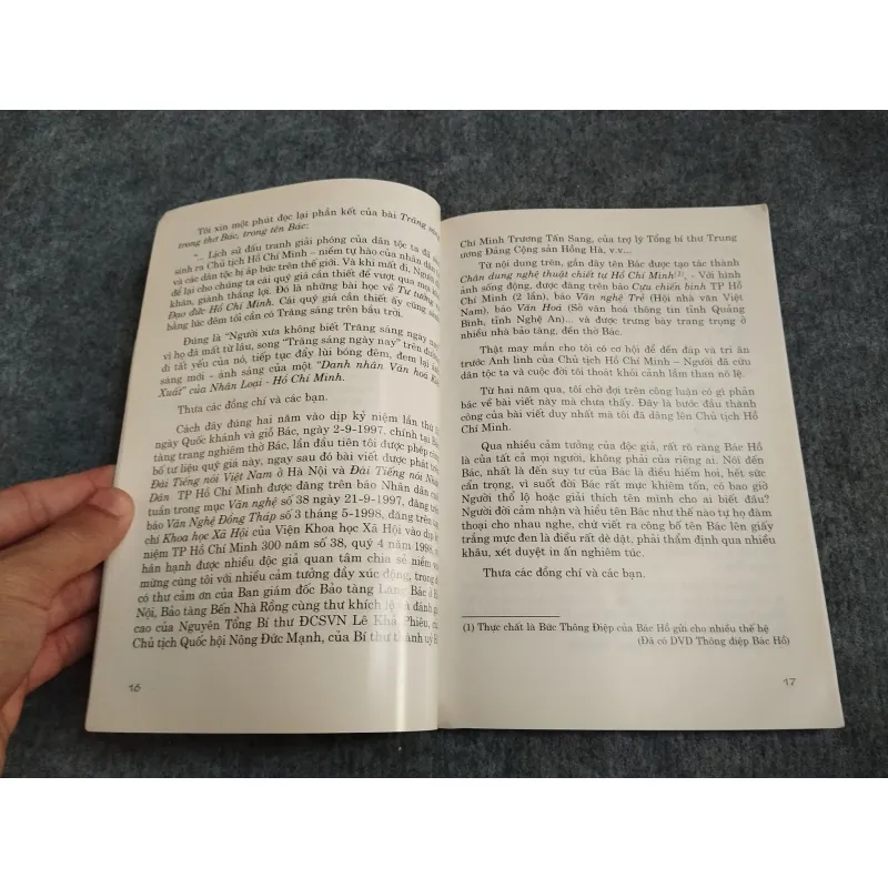 TRĂNG SÁNG TRONG THƠ BÁC TRONG TÊN BÁC 697790