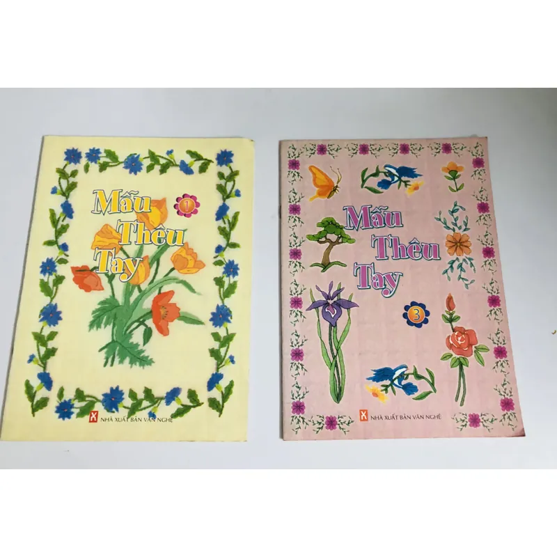 2 CUỐN MẪU THÊU TAY 711717